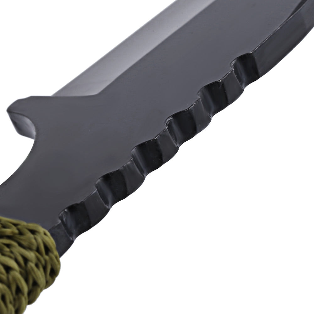 Tanto kniv med eldstartare